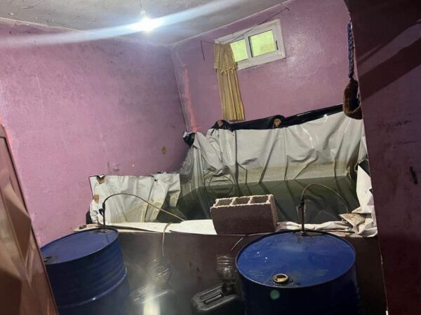 اشتوكة آيت باها حجز 16 طنا من ماء الحياة وتوقيف خمسيني في مداهمة أمنية