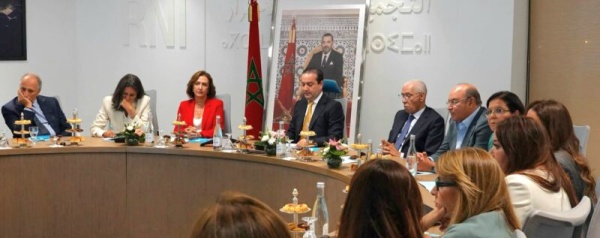 الأحرار يعلن استعداده للمشاركة في الحكومة المقبلة ويحيل الحسم النهائي إلى مجلسه الوطني الأحرار يعلن استعداده للمشاركة في الحكومة المقبلة ويحيل الحسم النهائي إلى مجلسه الوطني