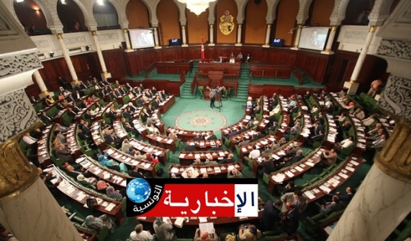 نواب يطالبون بإصلاح شامل لمنظومة الدواء في تونس وسط جدل حول مراجعة الأسعار نواب يطالبون بإصلاح شامل لمنظومة الدواء في تونس وسط جدل حول مراجعة الأسعار