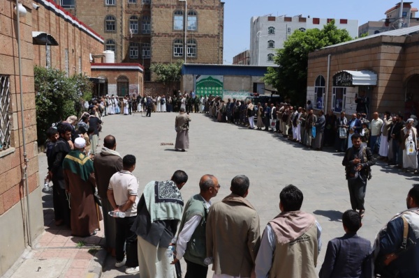 وقفتان لموظفي الأوقاف والإرشاد بإب وأمن بعدان تأكيدا على الجهوزية والاستنفار وقفتان لموظفي الأوقاف والإرشاد بإب وأمن بعدان تأكيدا على الجهوزية والاستنفار