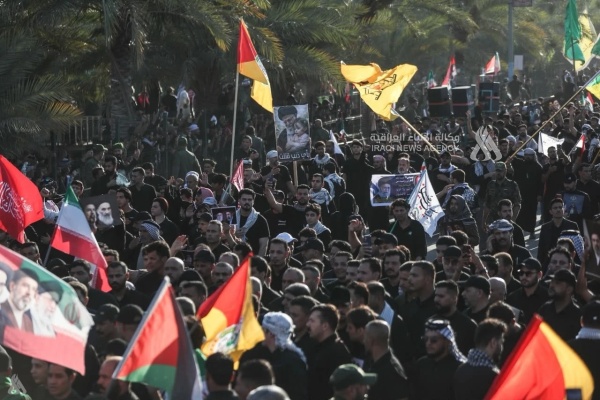 الحشد الشعبي أكثر من 2 3 مليون مشارك في مراسم تشييع السيد الخامنئي في النجف الحشد الشعبي أكثر من 2 3 مليون مشارك في مراسم تشييع السيد الخامنئي في النجف