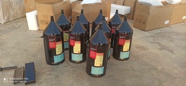 الجمارك تضبط شحنات من الألياف البصرية والمكونات الإلكترونية في الوديعة وعدن الجمارك تضبط شحنات من الألياف البصرية والمكونات الإلكترونية في الوديعة وعدن