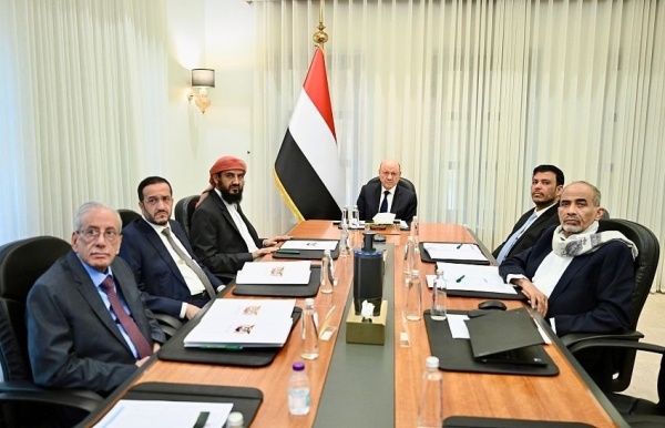 مجلس القيادة الرئاسي يقر إجراءات عسكرية واقتصادية لمواجهة التصعيد الحوثي مجلس القيادة الرئاسي يقر إجراءات عسكرية واقتصادية لمواجهة التصعيد الحوثي