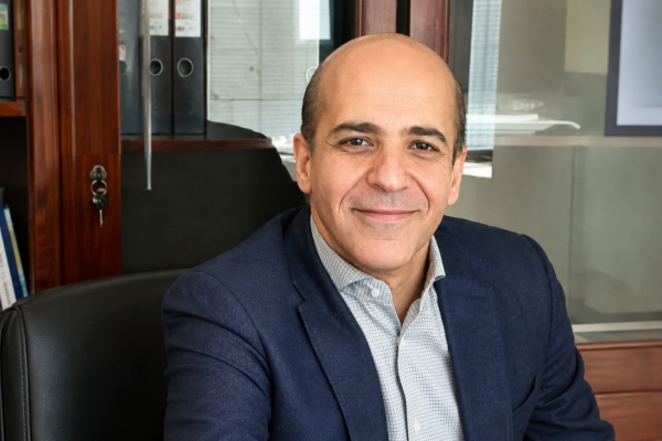 الحوثيون يحيلون خبيرا صحيا للمحاكمة بعد أكثر من عامين على احتجازه