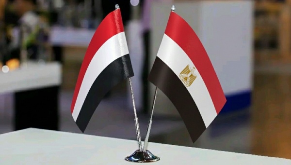 اليمن ومصر تؤكدان تنسيق المواقف ودعم أمن الملاحة في البحر الأحمر اليمن ومصر تؤكدان تنسيق المواقف ودعم أمن الملاحة في البحر الأحمر