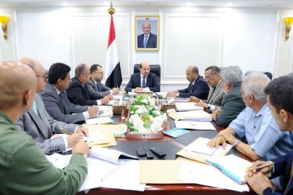 الأعلى للطاقة يناقش إصلاحات الكهرباء واختناقات الغاز المنزلي في عدن