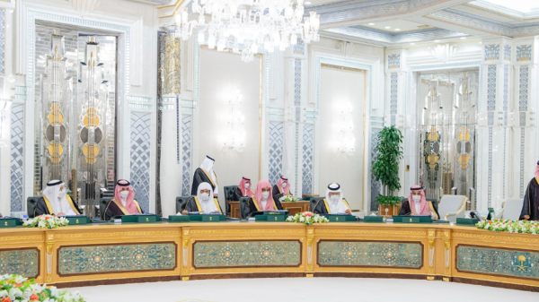 السعودية تجدد دعم الحكومة اليمنية وتدين هجمات الحوثيين وتهديد الملاحة