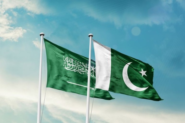 رويترز تحذير باكستاني لإيران لكبح الحوثيين بعد مهاجمة السعودية