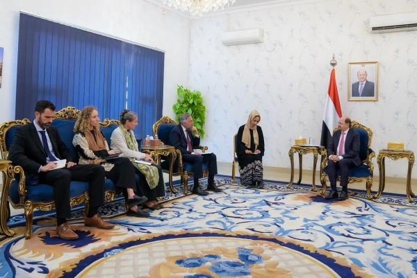 الزنداني يبحث مع سفيري الاتحاد الأوروبي وهولندا تعزيز الدعم للحكومة اليمنية الزنداني يبحث مع سفيري الاتحاد الأوروبي وهولندا تعزيز الدعم للحكومة اليمنية