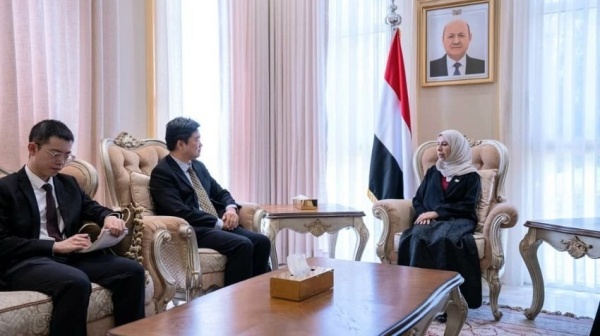 اليمن والصين تبحثان تعزيز التعاون في الكهرباء والطاقة والبنية التحتية اليمن والصين تبحثان تعزيز التعاون في الكهرباء والطاقة والبنية التحتية