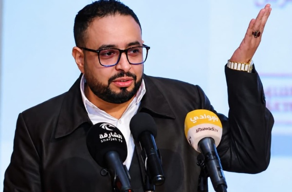اليمني جبر البعداني يفوز بجائزة كويتية لأفضل ديوان شعر اليمني جبر البعداني يفوز بجائزة كويتية لأفضل ديوان شعر