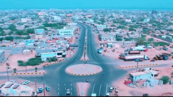 القوات الحكومية تستعيد مدينة المخا من الحوثيين القوات الحكومية تستعيد مدينة المخا من الحوثيين