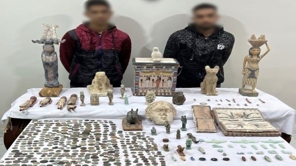 ضبط 521 قطعة أثرية بحوزة شخصين في المنيا المصرية