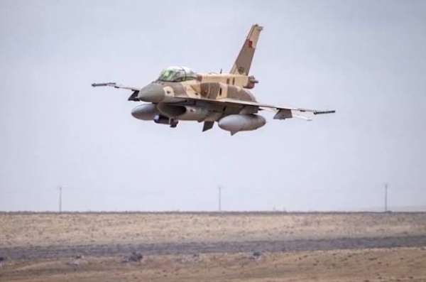 مقاتلات إف 16 المغربية تحلق في مناورات جوية بفرنسا