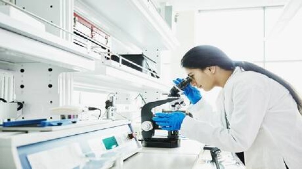 العلماء الروس يبتكرون محفزات لإنتاج الأدوية والوقود والمواد الخام العلماء الروس يبتكرون محفزات لإنتاج الأدوية والوقود والمواد الخام
