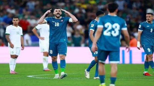 لمدة 7 ساعات تفاصيل احتجاز نجم المنتخب العراقي أيمن حسين في مطار شيكاغو