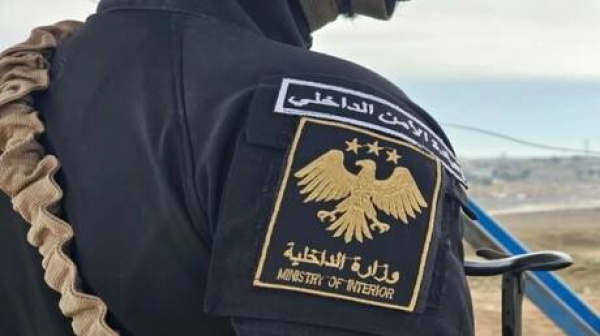 سوريا الأمن الداخلي يلقي القبض على أحد مرتكبي مجزرة البيضا في بانياس سوريا الأمن الداخلي يلقي القبض على أحد مرتكبي مجزرة البيضا في بانياس