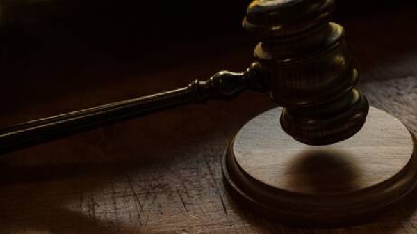 دار ليتفوند تعرض طبعات أدبية ومخطوطات تاريخية نادرة بملايين الروبلات