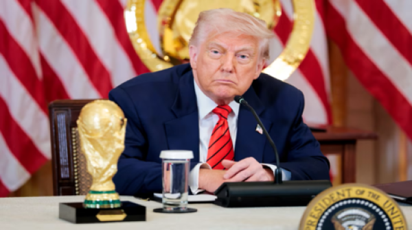 الكشف عن موقف ترامب من حضور المباراة الافتتاحية للمنتخب الأمريكي في كأس العالم الكشف عن موقف ترامب من حضور المباراة الافتتاحية للمنتخب الأمريكي في كأس العالم
