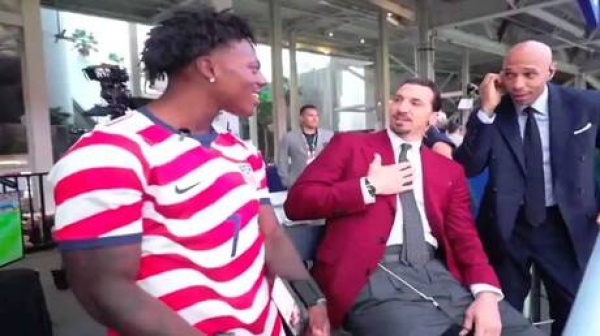 بعد توقعه فوز رونالدو بكأس العالم 2026 رد فعل مفاجئ تجاه سبيد على الهواء فيديو بعد توقعه فوز رونالدو بكأس العالم 2026 رد فعل مفاجئ تجاه سبيد على الهواء فيديو