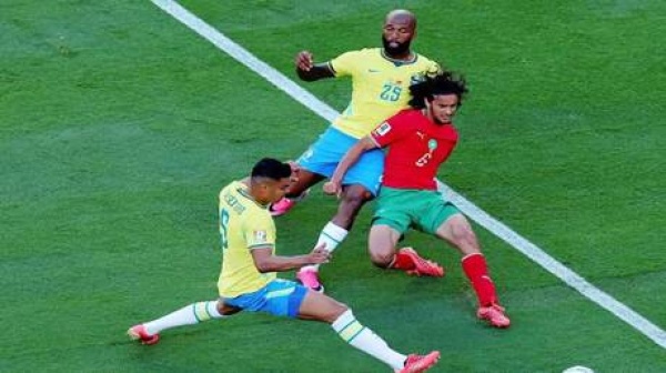 بعد تألقه أمام البرازيل أيوب بوعدي يرد على اهتمام ليفربول وأرسنال
