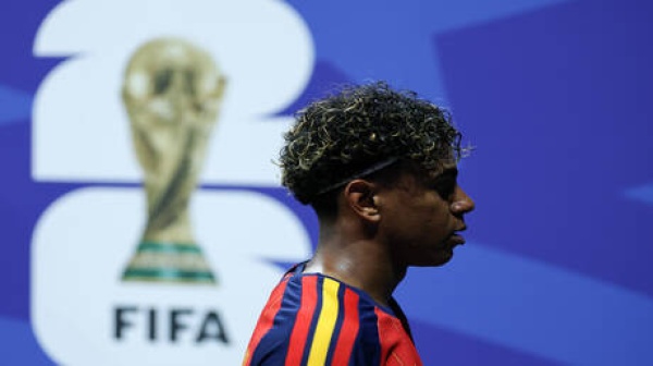 نجم واحد ضد منتخب كامل أرقام صادمة في سوق كرة القدم