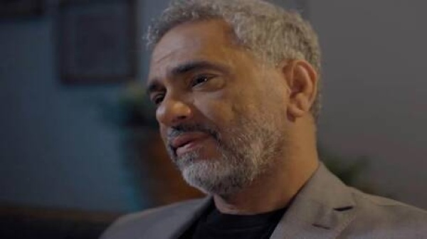 نجل الفنان فضل شاكر يطالب بالإفراج عن والده بعد تدهور حالته الصحية نجل الفنان فضل شاكر يطالب بالإفراج عن والده بعد تدهور حالته الصحية