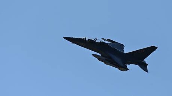 روسيا تعلن عن نجاح أول رحلة اختبارية لطائرة yak 130m المطو رة