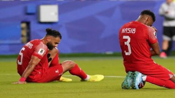 رد فعل ولي العهد الأردني بعد الخسارة أمام الجزائر في كأس العالم صورة رد فعل ولي العهد الأردني بعد الخسارة أمام الجزائر في كأس العالم صورة