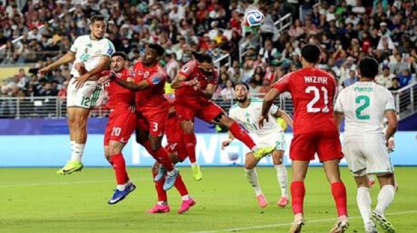 قطر توقيف 25 عربيا إثر مشاجرة أثناء مباراة الجزائر والأردن في مونديال 2026 قطر توقيف 25 عربيا إثر مشاجرة أثناء مباراة الجزائر والأردن في مونديال 2026