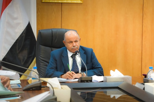 الخنبشي يؤكد ضرورة مضاعفة الجهود لتحسين الخدمات في ساحل حضرموت الخنبشي يؤكد ضرورة مضاعفة الجهود لتحسين الخدمات في ساحل حضرموت
