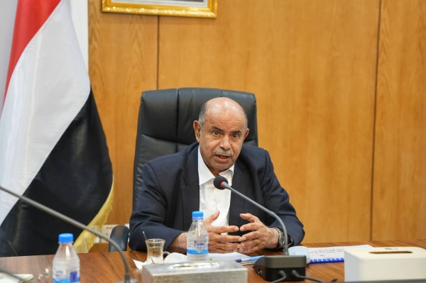 الخنبشي يوجه برفع الجاهزية لمواجهة تداعيات المنخفض الجوي في حضرموت