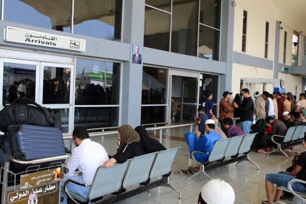 النقل الحوثيون يستهدفون مطار عدن مرتين ويرفعون عدد الهجمات إلى 6 خلال أيام النقل الحوثيون يستهدفون مطار عدن مرتين ويرفعون عدد الهجمات إلى 6 خلال أيام