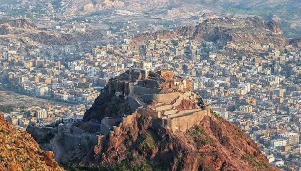 الحكومة اليمنية تطالب بتحرك أممي عاجل لفك الحصار عن تعز الحكومة اليمنية تطالب بتحرك أممي عاجل لفك الحصار عن تعز