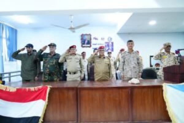 قواتنا المسلحة الجنوبية ترفد وحداتها بدفعات قيادية جديدة من معهد القادة والأركان قواتنا المسلحة الجنوبية ترفد وحداتها بدفعات قيادية جديدة من معهد القادة والأركان