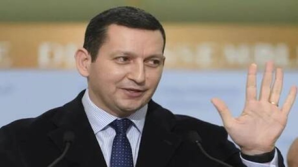 بعد 13 عاما في المعارضة والمهجر جهاد مقدسي يعود للدبلوماسية السورية مستشارا للشؤون الأمريكية بعد 13 عاما في المعارضة والمهجر جهاد مقدسي يعود للدبلوماسية السورية مستشارا للشؤون الأمريكية