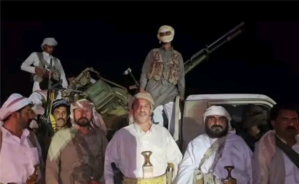 عاجل القبائل اليمنية تتقدم الى خطوط التماس والشيخ فدغم يعلن الانتقال الى مرحلة التصعيد العسكري عاجل القبائل اليمنية تتقدم الى خطوط التماس والشيخ فدغم يعلن الانتقال الى مرحلة التصعيد العسكري