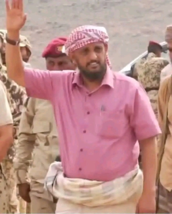 قائد اللواء الأول مغاوير يشيد بتضحيات أفراده في الوازعية وكهبوب قائد اللواء الأول مغاوير يشيد بتضحيات أفراده في الوازعية وكهبوب