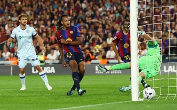 الدوري الإسباني برشلونة يهزم خيتافي وريال مدريد يتخطى فياريال بصعوبة الدوري الإسباني برشلونة يهزم خيتافي وريال مدريد يتخطى فياريال بصعوبة