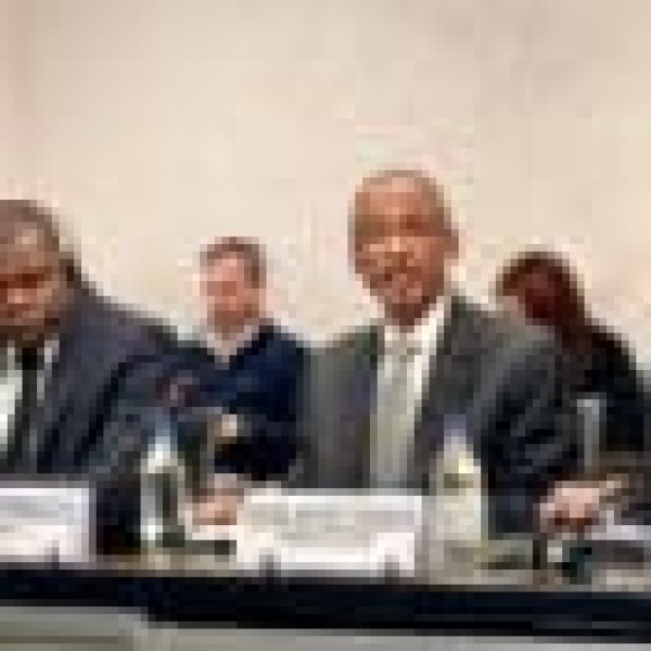 السودان يطالب بتحويل الدعم الدولي من الإغاثة إلى التنمية السودان يطالب بتحويل الدعم الدولي من الإغاثة إلى التنمية