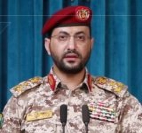 بعشرات الصواريخ والمسيرات القوات المسلحة تستهدف منشآت عسكرية واقتصادية للعدو السعودي بعشرات الصواريخ والمسيرات القوات المسلحة تستهدف منشآت عسكرية واقتصادية للعدو السعودي