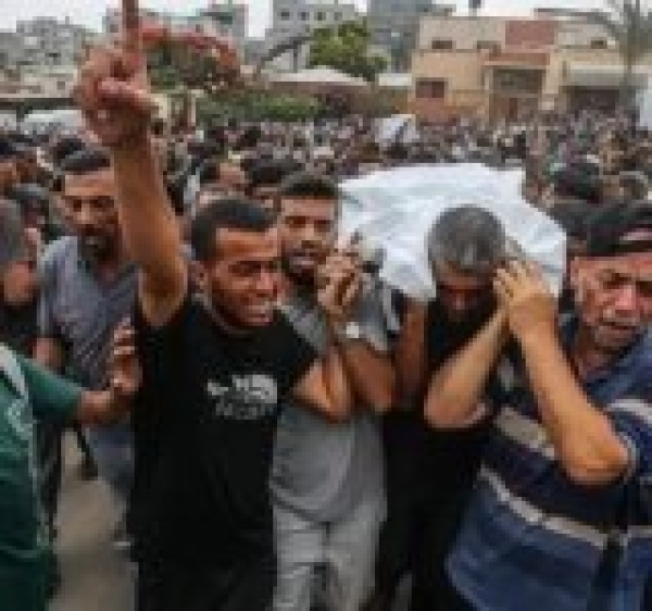 20 شهيد ا ومصابا في مجزرة جديدة للعدو الصهيوني بغزة 20 شهيد ا ومصابا في مجزرة جديدة للعدو الصهيوني بغزة