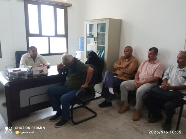 مدير تربية خورمكسر يناقش مستوى الأداء التعليمي بالمديرية ويشدد على النزول الميداني للمدارس