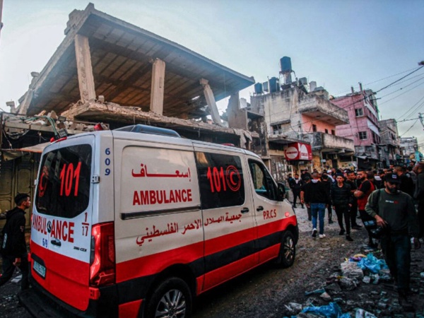 eighteen palestinians including 3 children and two women were killed in israeli attacks on gaza