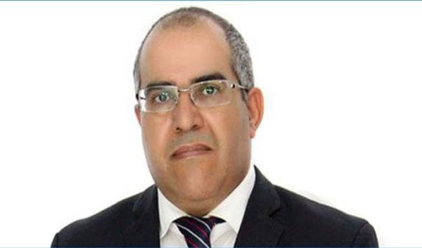 عميد المحامين يكشف عن انتحال أشخاص لصفته ويحذر عميد المحامين يكشف عن انتحال أشخاص لصفته ويحذر