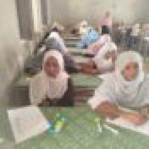 معلمو الجزيرة يعلقون الإضراب بعد صرف بعض مستحقاتهم معلمو الجزيرة يعلقون الإضراب بعد صرف بعض مستحقاتهم