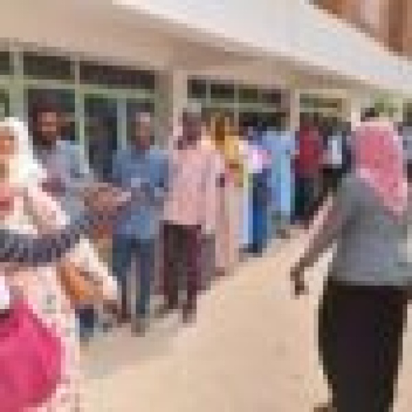نقابة الصحفيين تمدد عمل المجلس لثلاثة أشهر واستقالة أعضاء احتجاج ا على الخطوة نقابة الصحفيين تمدد عمل المجلس لثلاثة أشهر واستقالة أعضاء احتجاج ا على الخطوة
