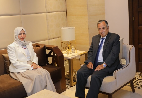 الجامعة العربية تعتمد إنشاء صندوق عربي لتمويل خطة الاحتياجات التنموية في اليمن الجامعة العربية تعتمد إنشاء صندوق عربي لتمويل خطة الاحتياجات التنموية في اليمن