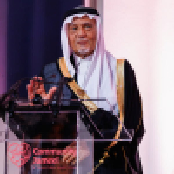 على شرف صاحب السمو الملكي الأمير تركي الفيصل الاحتفال بمرور 20 عاما لافتتاح معرض جميل للفنون الإسلامية في متحف فكتوريا وألبرت بلندن