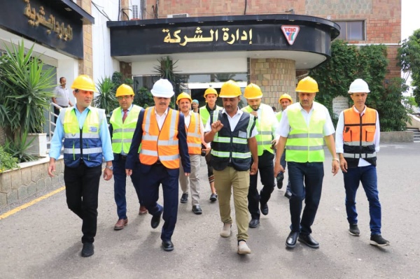 وزارة الشؤون الاجتماعية تشيد بتجربة مجموعة هائل سعيد أنعم في السلامة المهنية وزارة الشؤون الاجتماعية تشيد بتجربة مجموعة هائل سعيد أنعم في السلامة المهنية